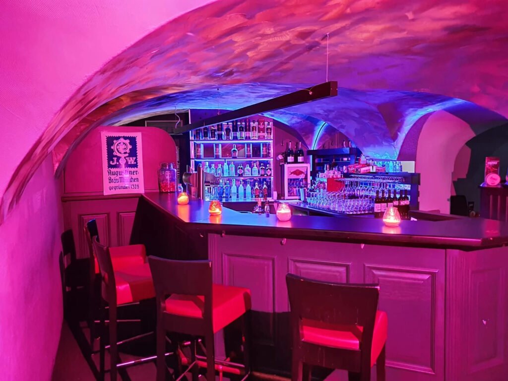 filou bar for drinks in the club